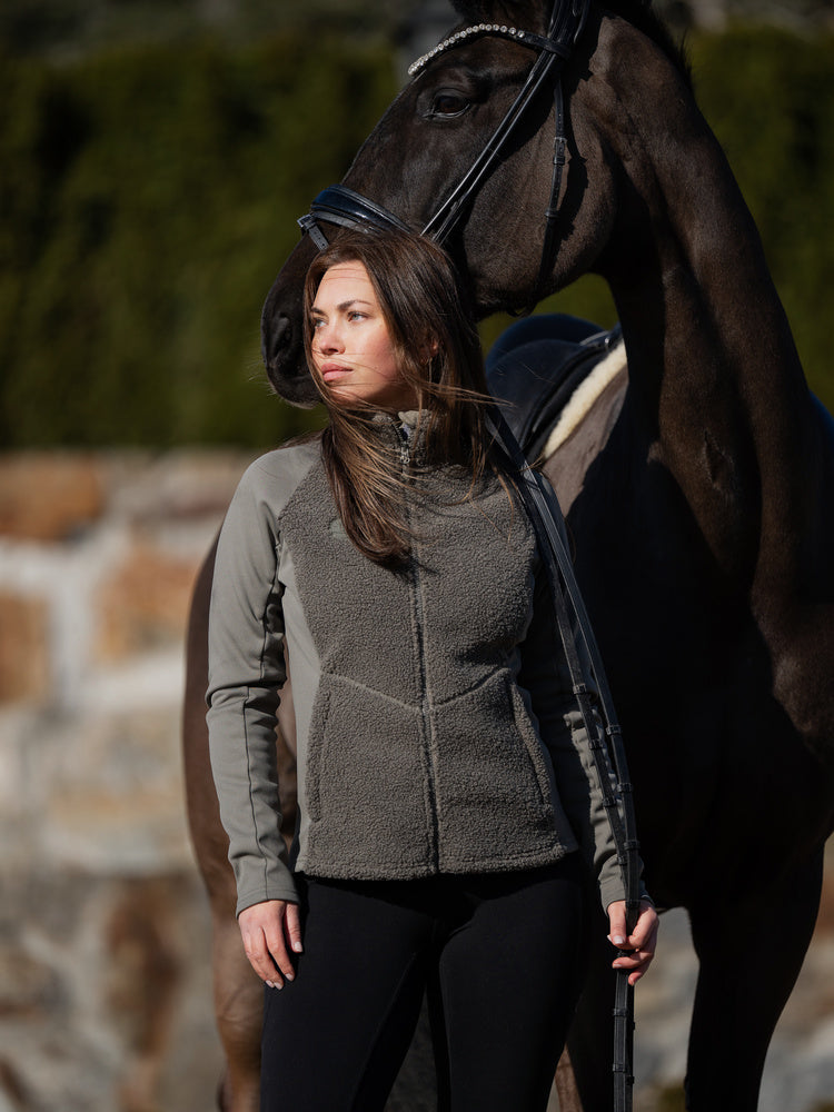 Uhip Cozy Pile Hybrid Jacket in Smokey Olive – photograph 2 