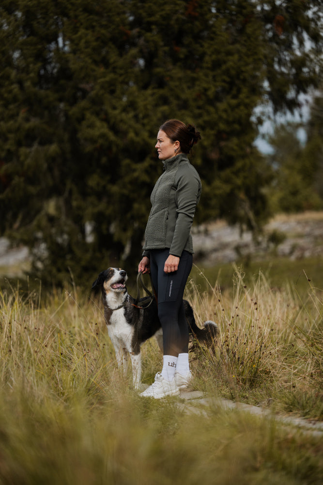 Uhip Cozy Pile Hybrid Jacket in Willow – photograph 2 