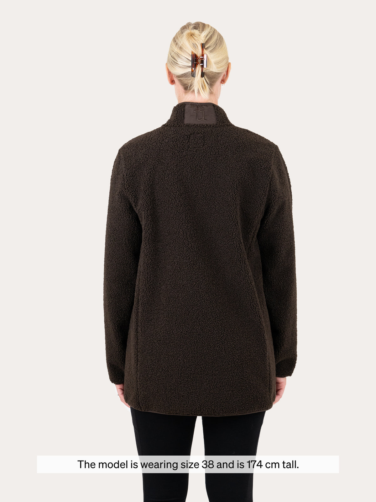 Uhip Windstopper Pile Long Jacket in Ash Brown – photograph 6 