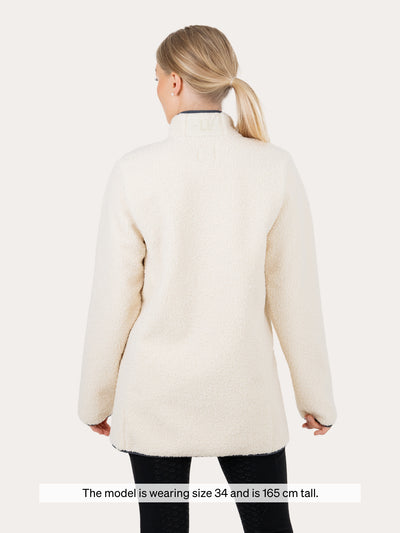 Uhip Windstopper Pile Long Jacket in Off White – photograph 4 