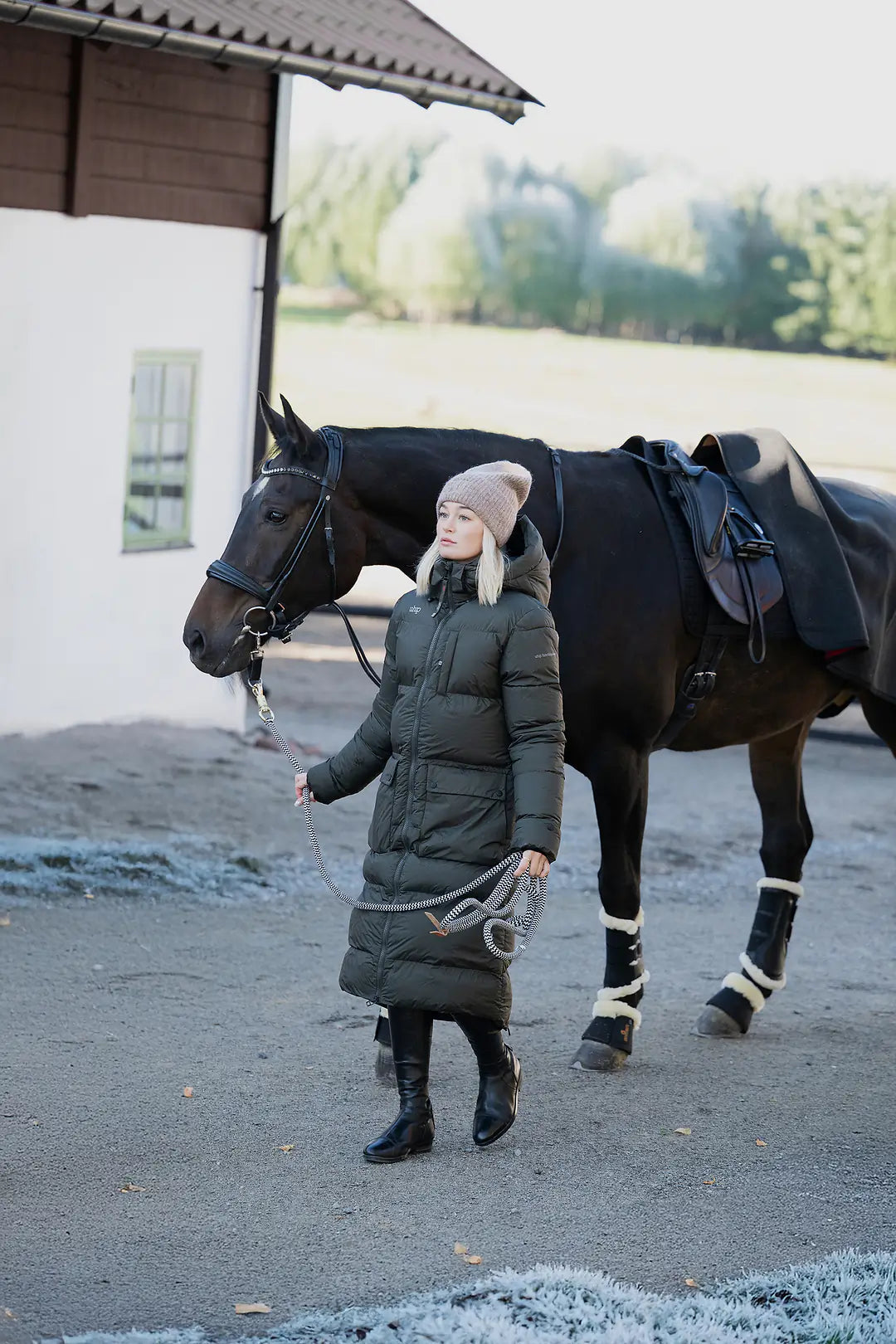 Uhip Arctic Puffer Coat – The Ultimate Women’s Long Winter Riding & Outdoor Coat