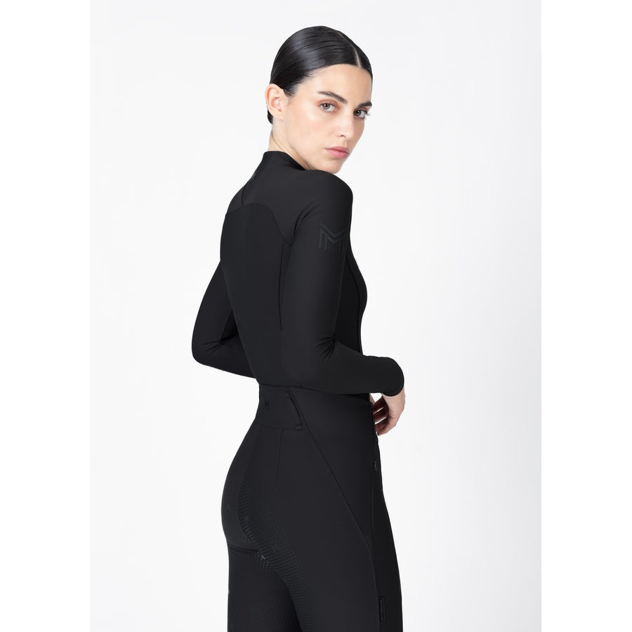 Rear fit view of black Origin Base Layer showing flattering silhouette and ergonomic seam design.

origin_base_layer_black_back_upper_detail.jpg